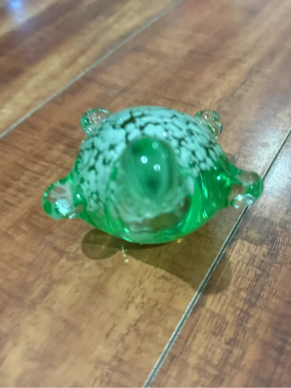 Hand-Blown Glass Turtle Figurine/ paperweight in Green